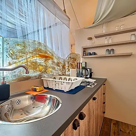 Golden Haven Luxe Glamp تيسنو